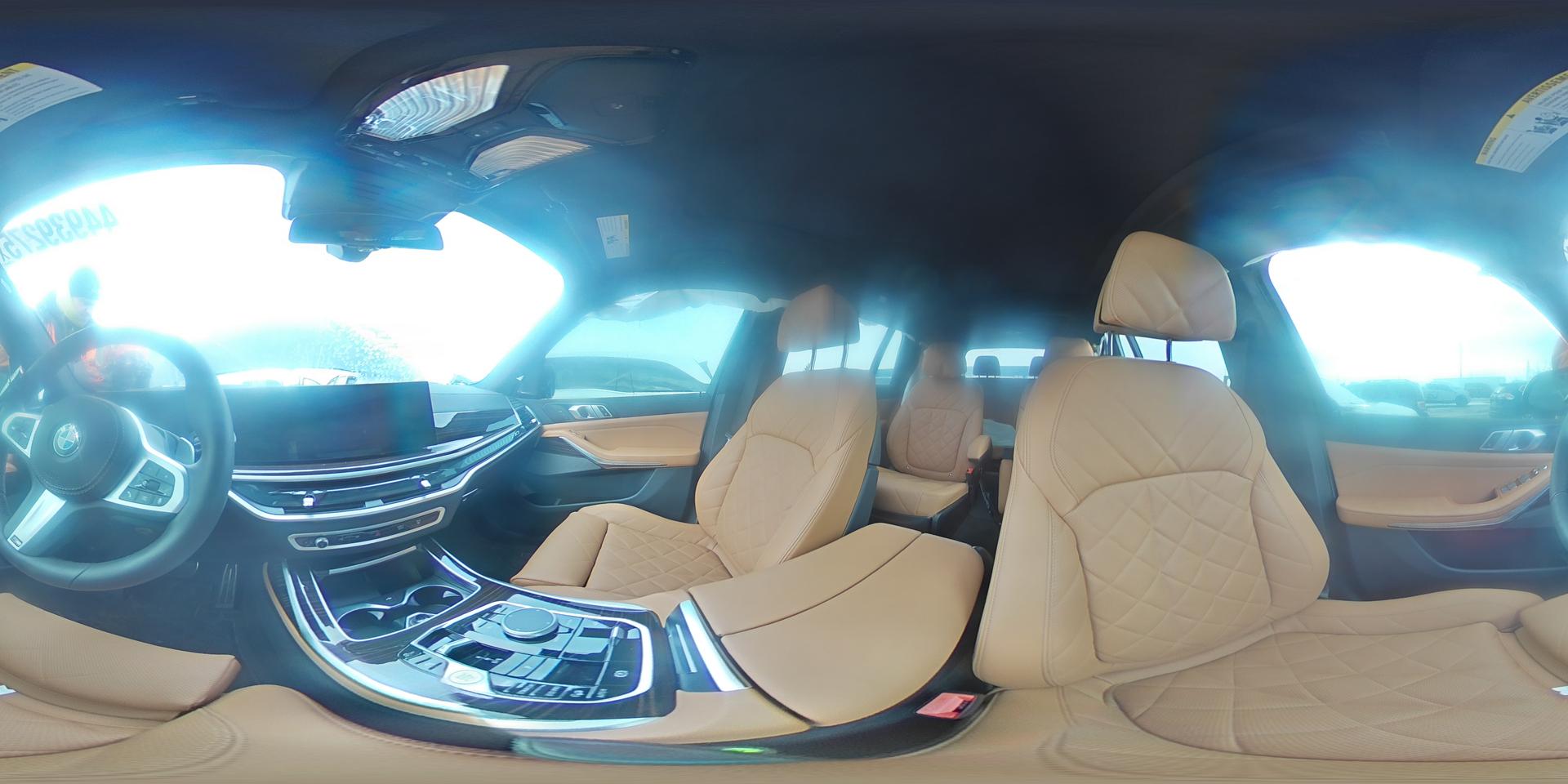 2025 BMW X7