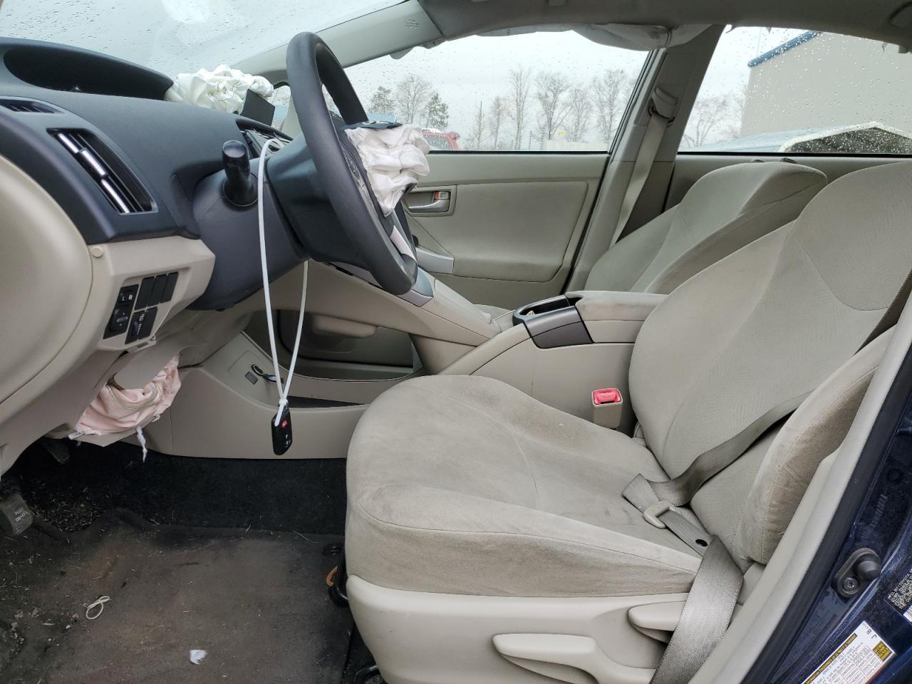 2013 TOYOTA PRIUS