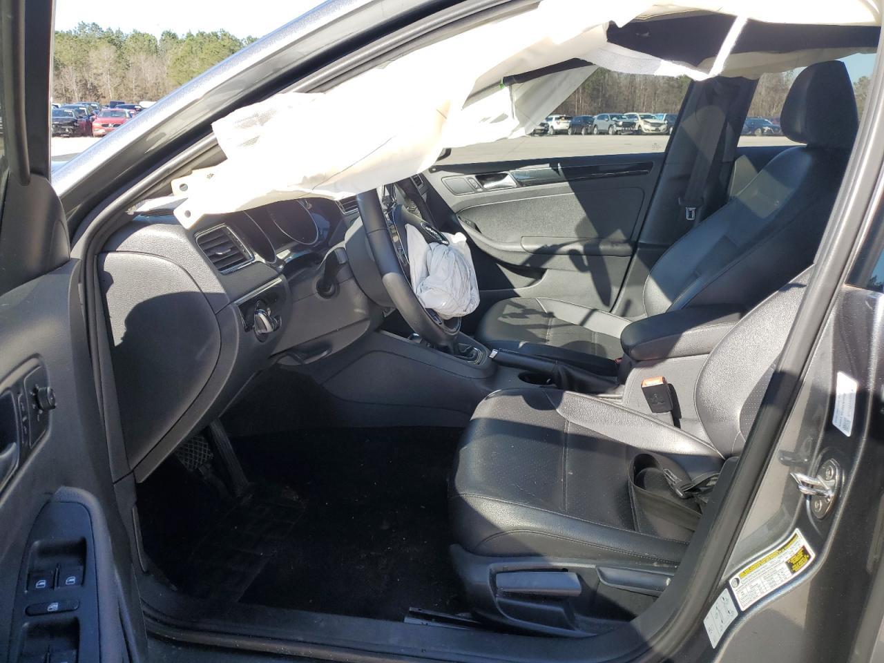 2018 VOLKSWAGEN JETTA