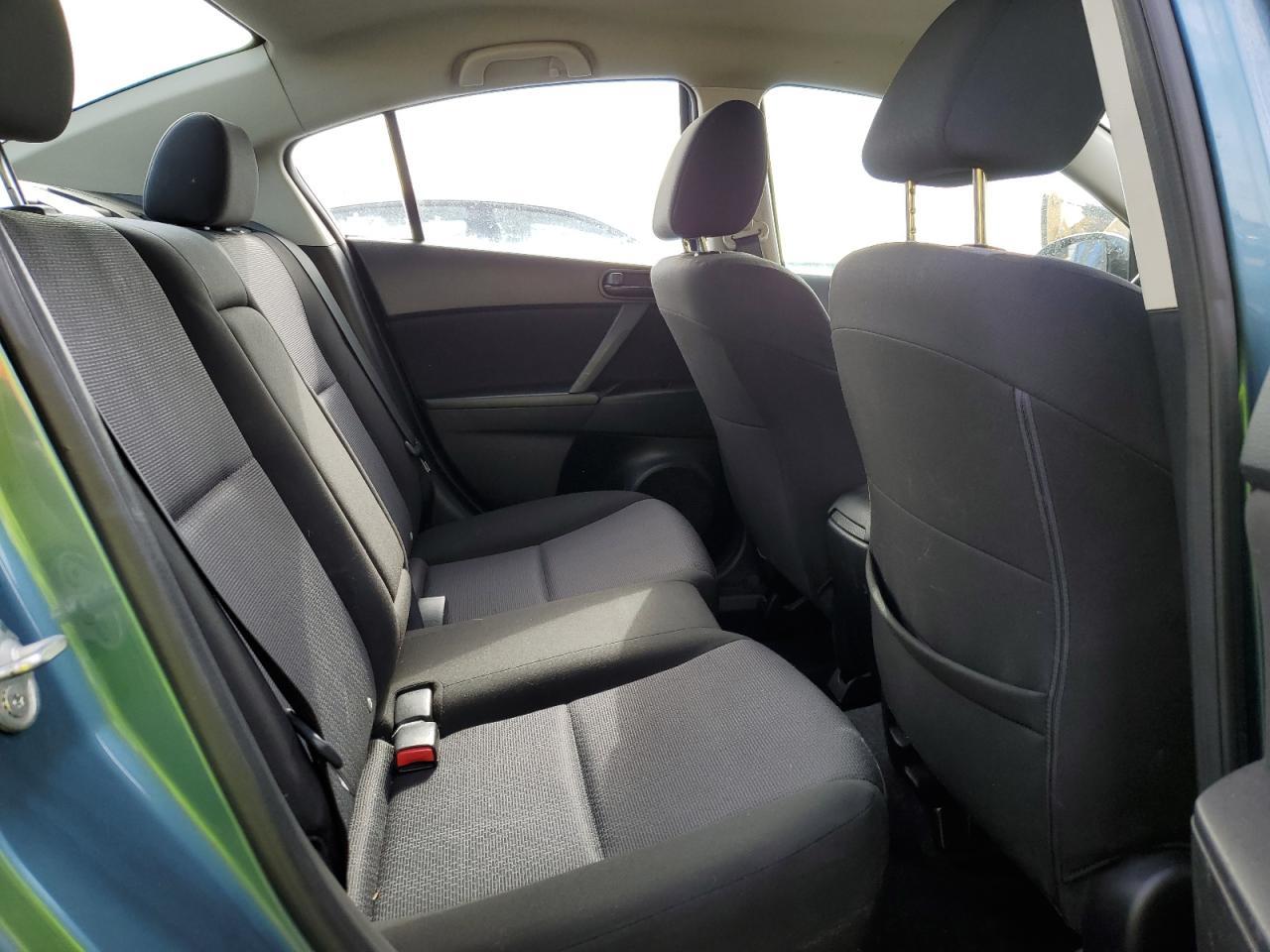 2010 MAZDA 3