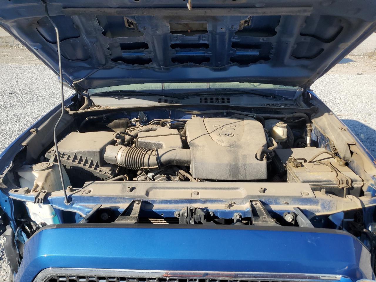 2016 TOYOTA TACOMA