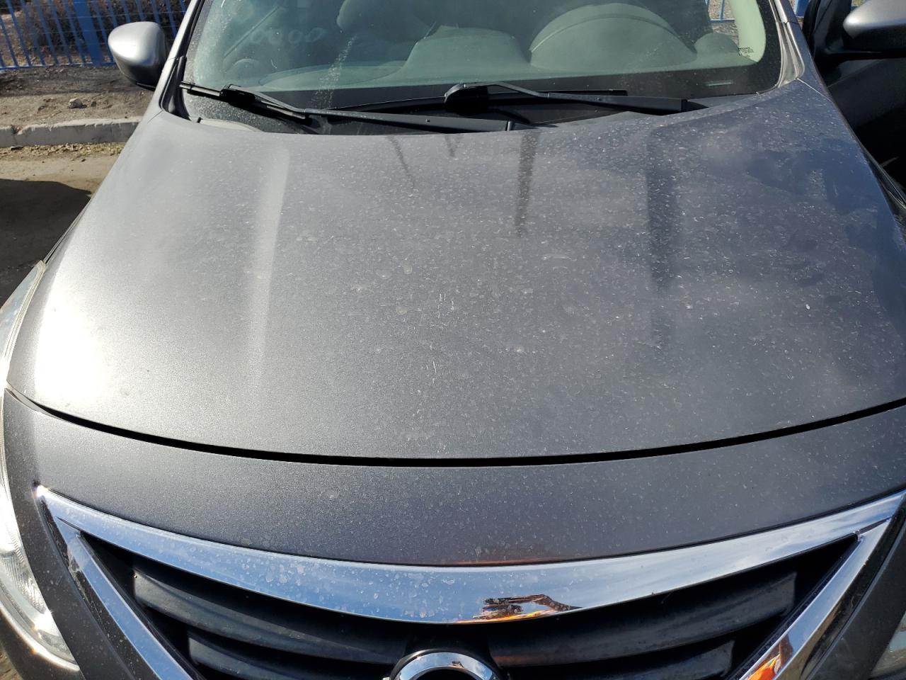 2017 NISSAN VERSA