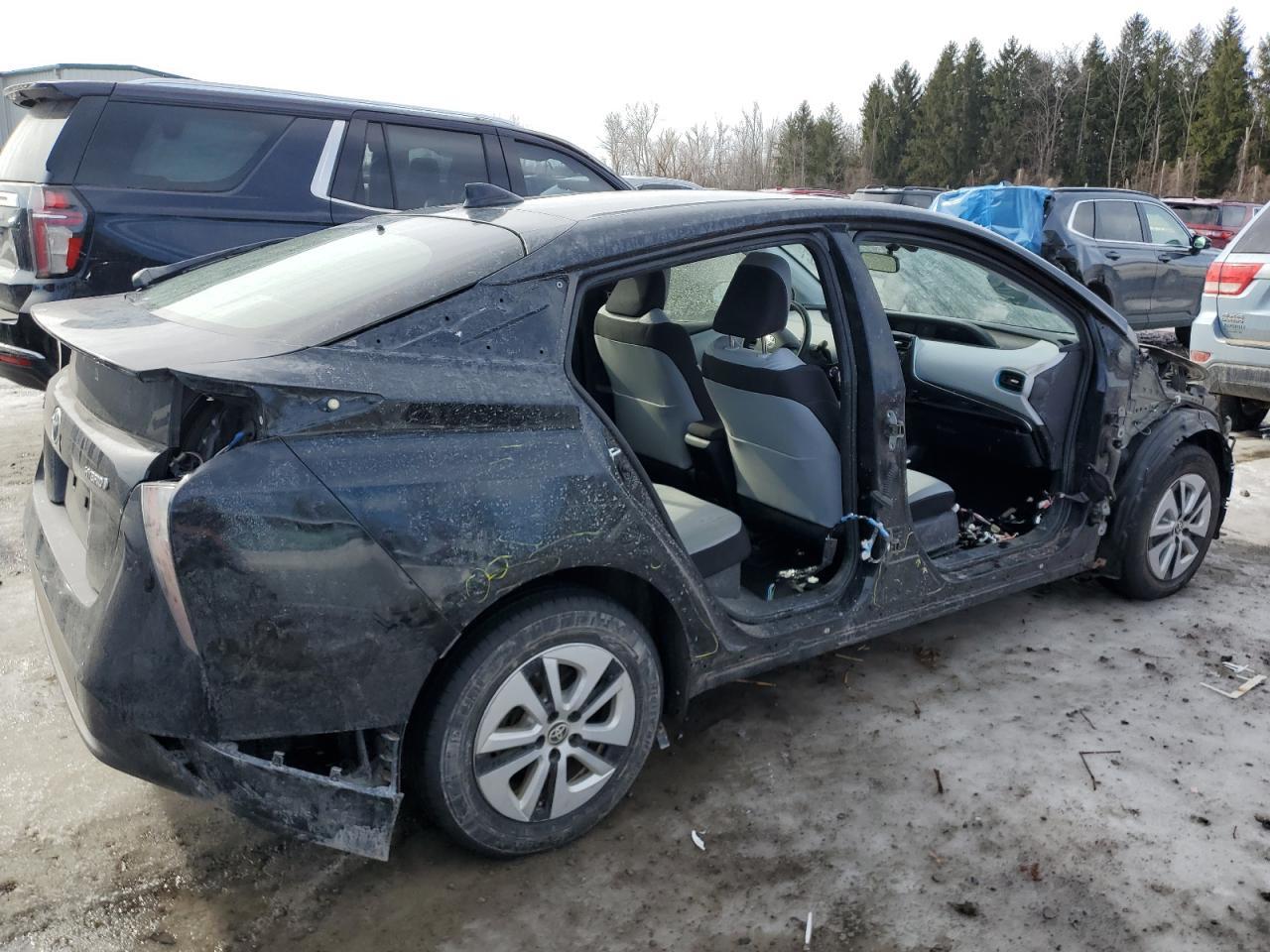 2016 TOYOTA PRIUS