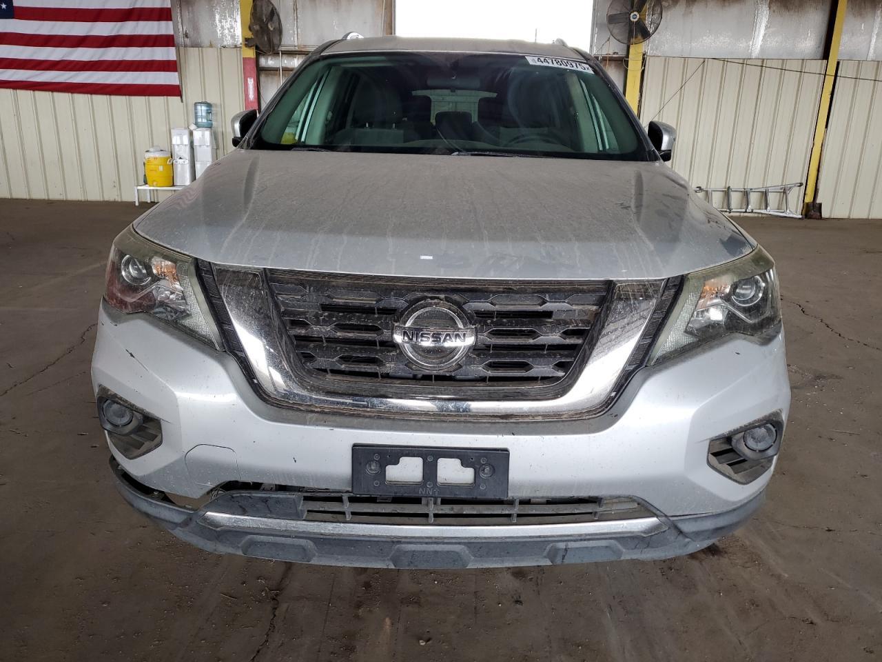 2017 NISSAN PATHFINDER