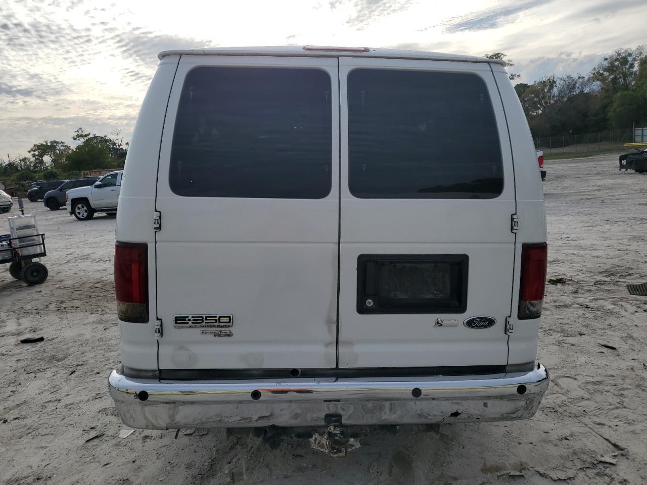 2013 FORD ECONOLINE