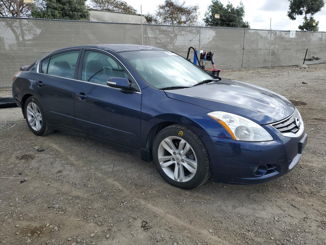2011 NISSAN ALTIMA