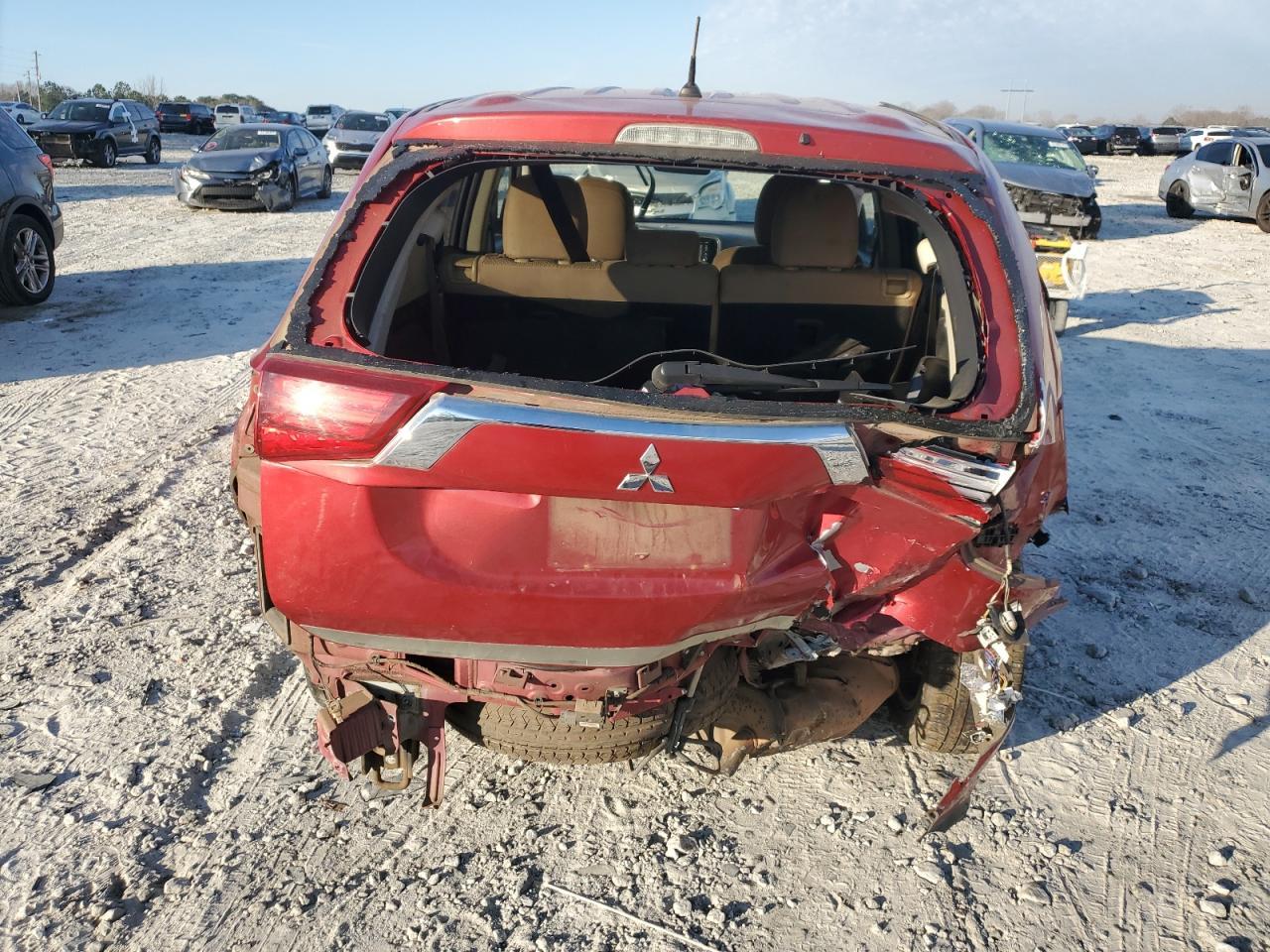 2016 MITSUBISHI outlander