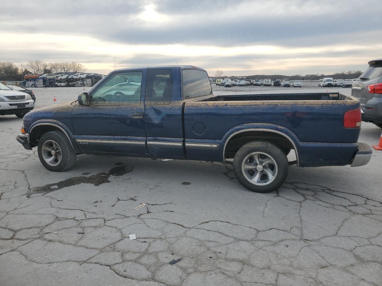 2002 CHEVROLET S10