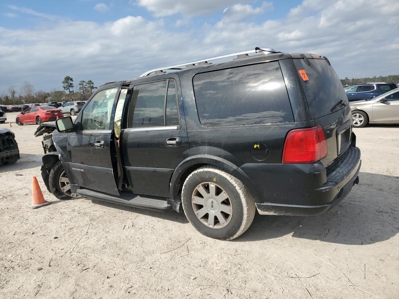 2004 LINCOLN Navigator