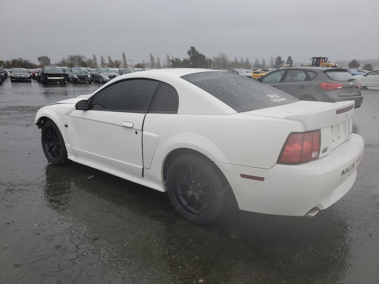 2001 FORD MUSTANG