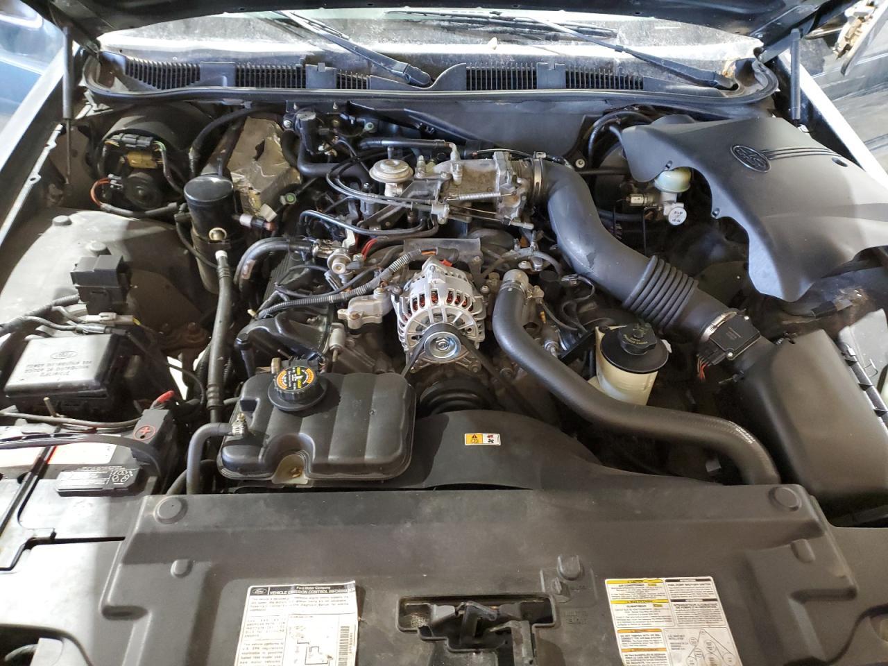 1998 FORD Crown Victoria