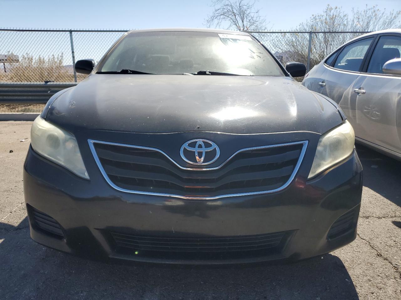 2011 TOYOTA CAMRY