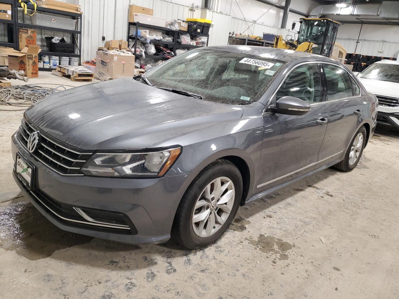 2016 VOLKSWAGEN Passat