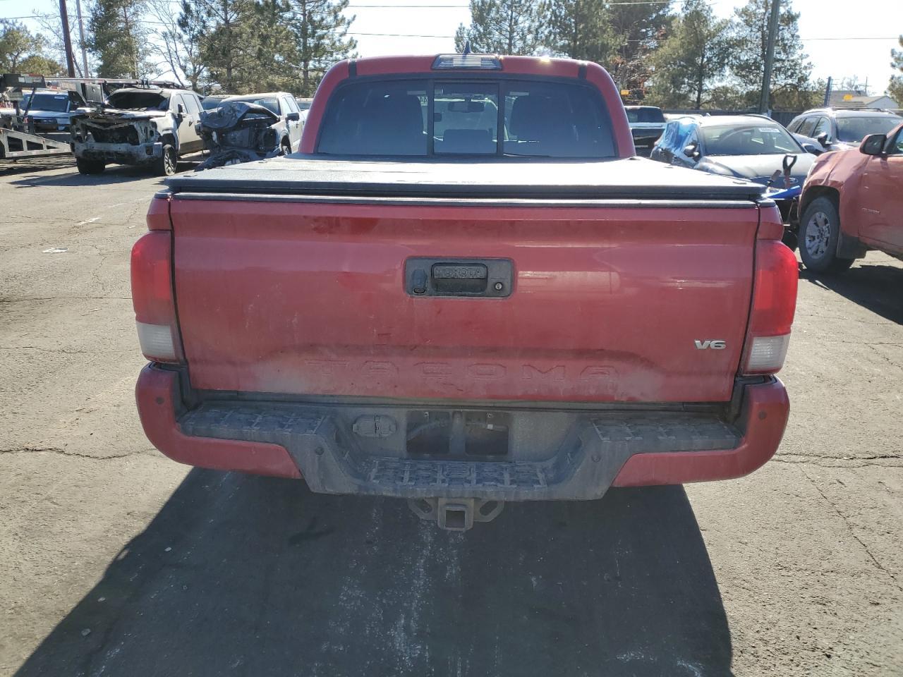 2016 TOYOTA TACOMA