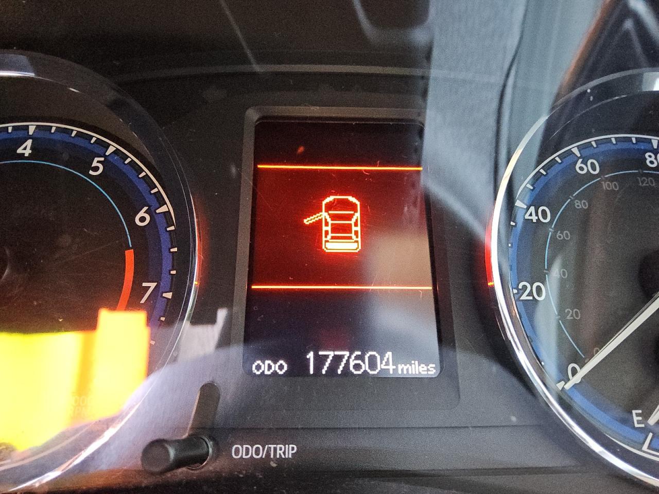 2017 TOYOTA COROLLA