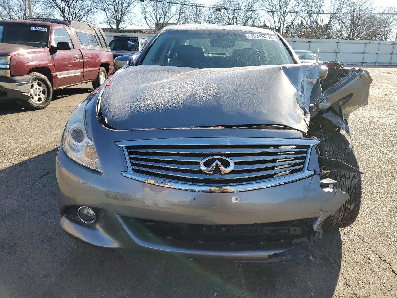 2011 INFINITI G25