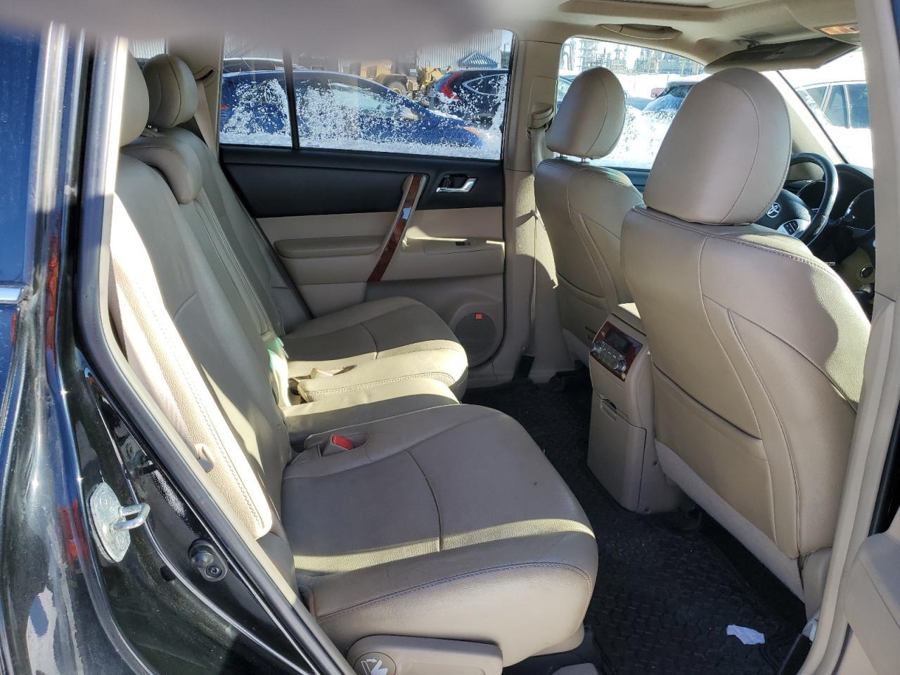 2012 TOYOTA HIGHLANDER