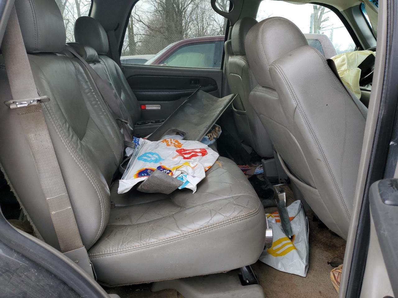 2003 CHEVROLET Tahoe