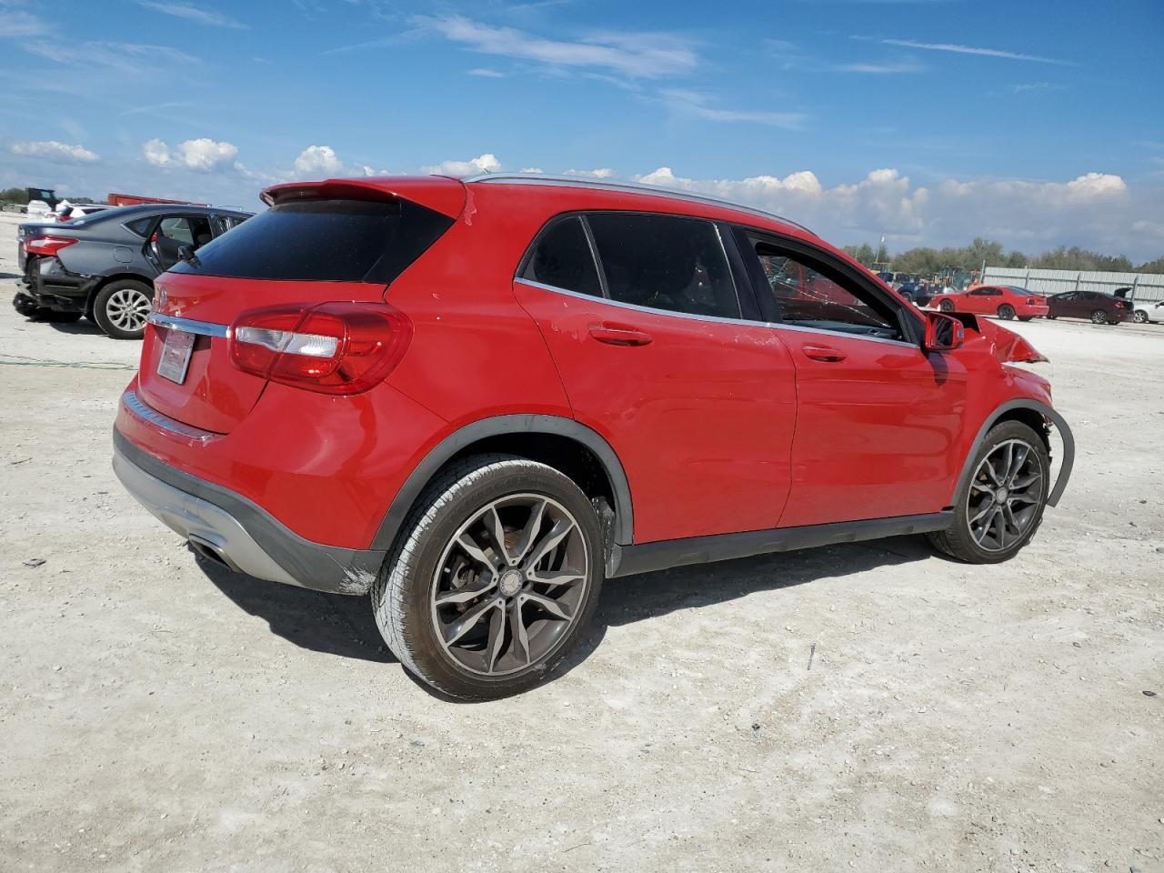 2016 MERCEDES-BENZ GLA-Class
