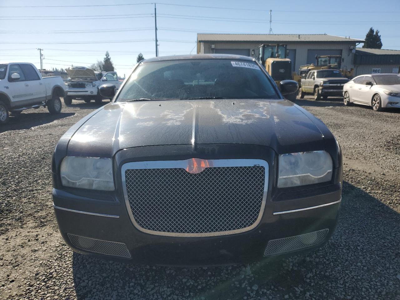 2005 CHRYSLER 300