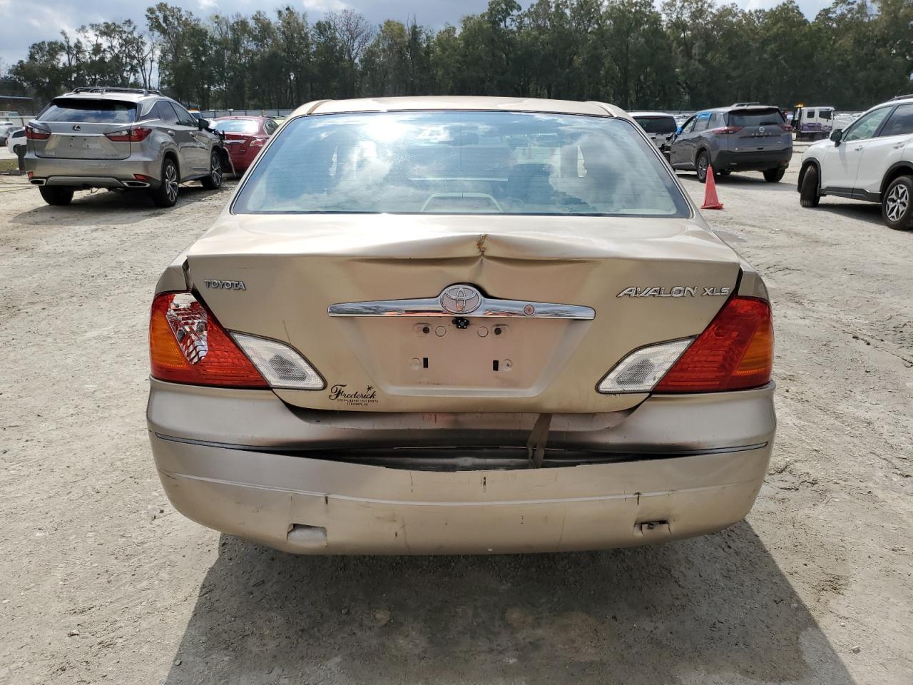 2001 TOYOTA Avalon