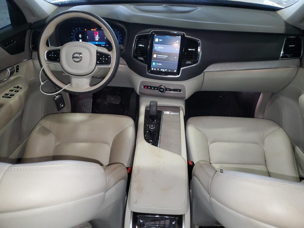 2023 VOLVO XC90