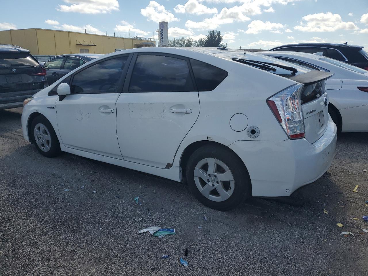2011 TOYOTA PRIUS