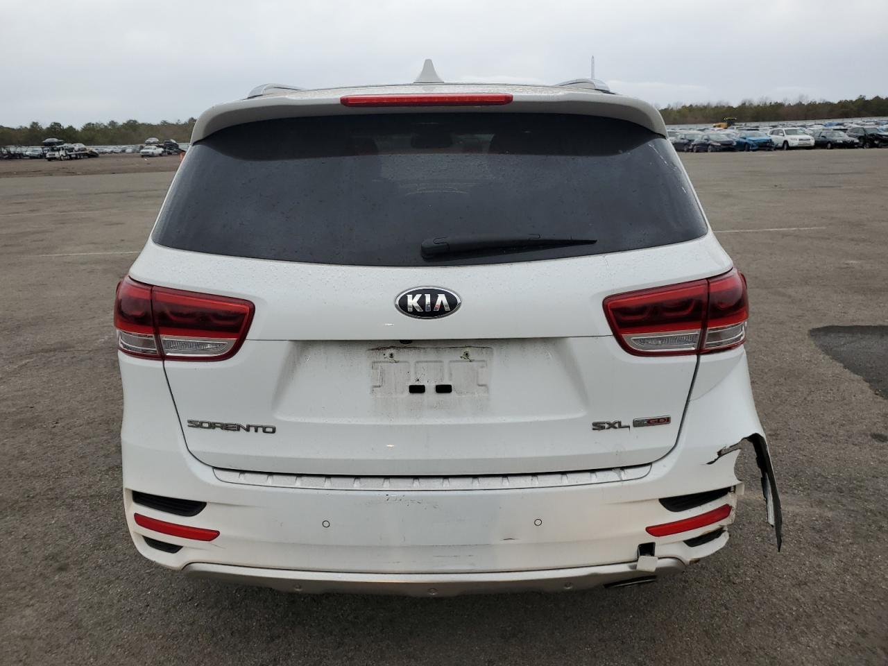 2016 KIA SORENTO