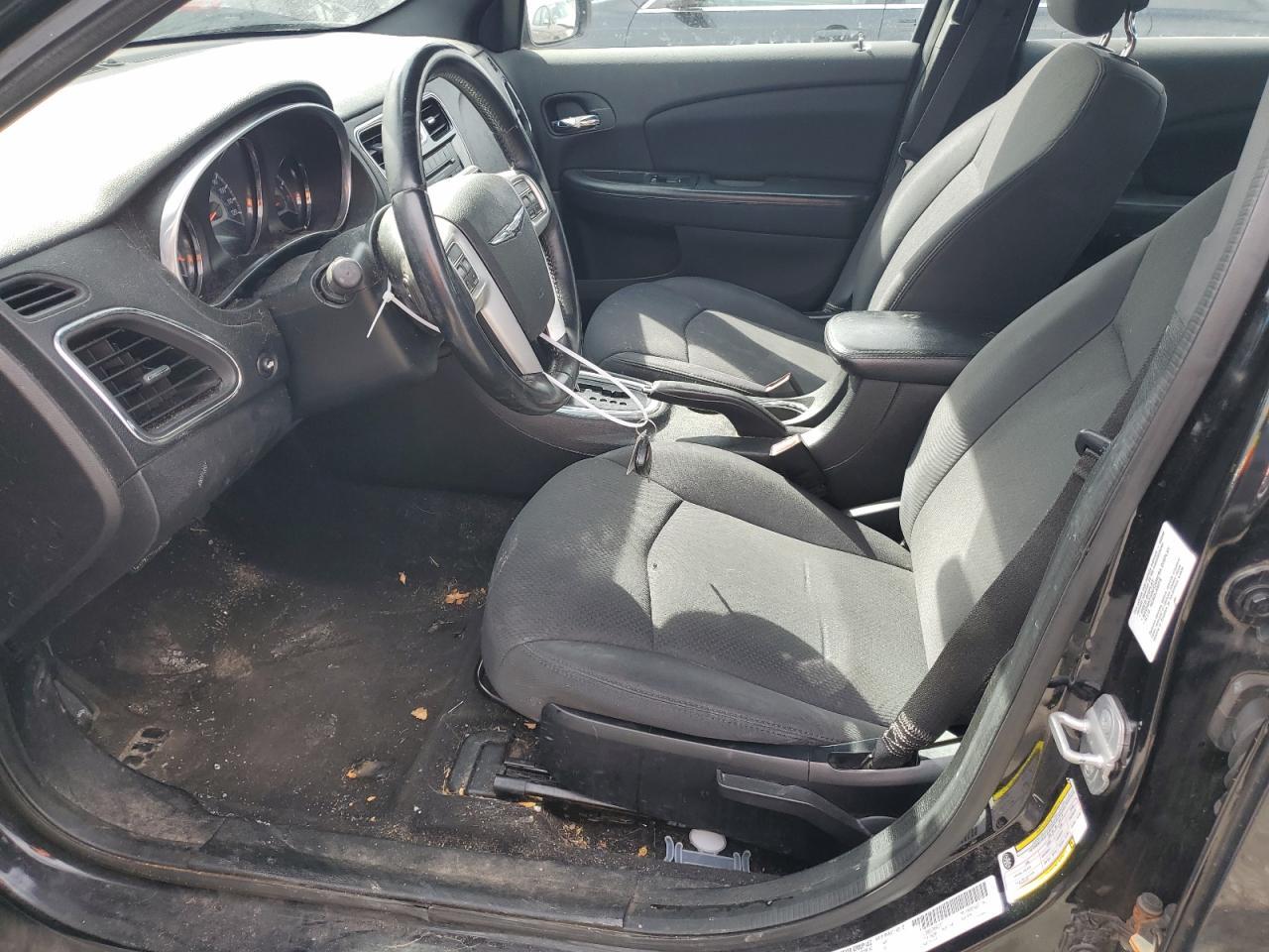 2013 CHRYSLER 200