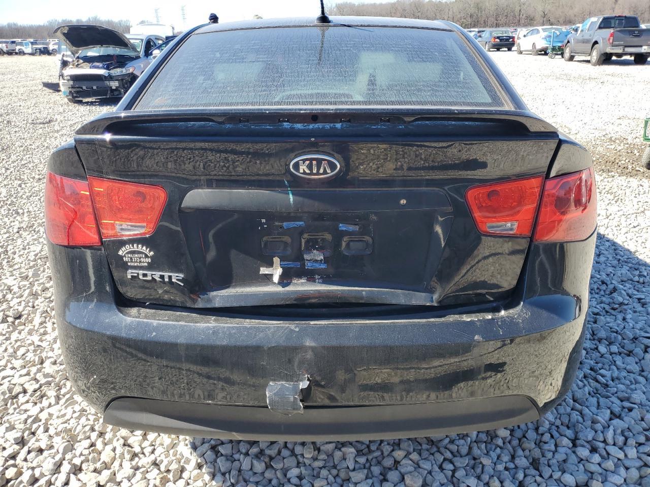 2013 KIA FORTE