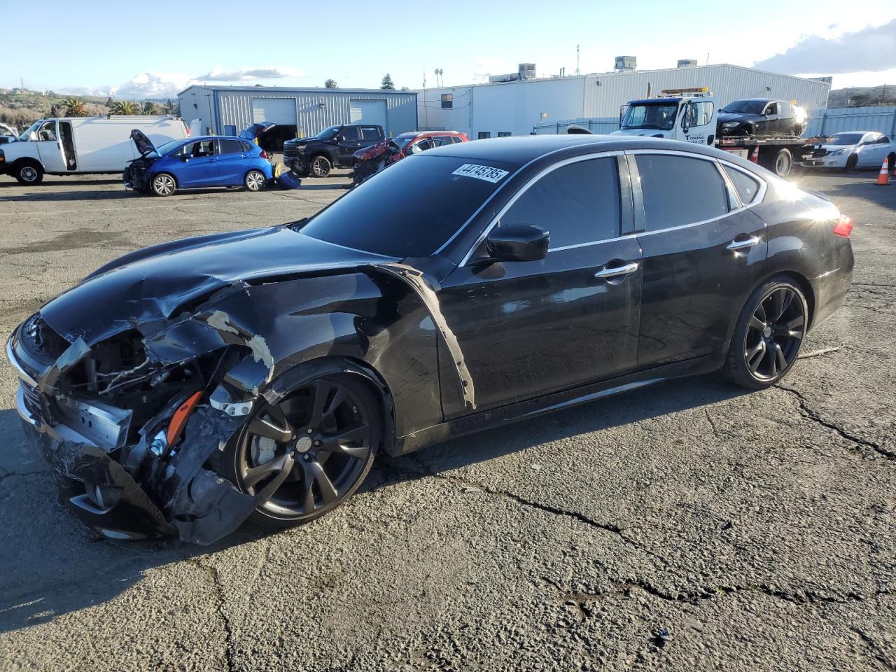 2011 INFINITI M37