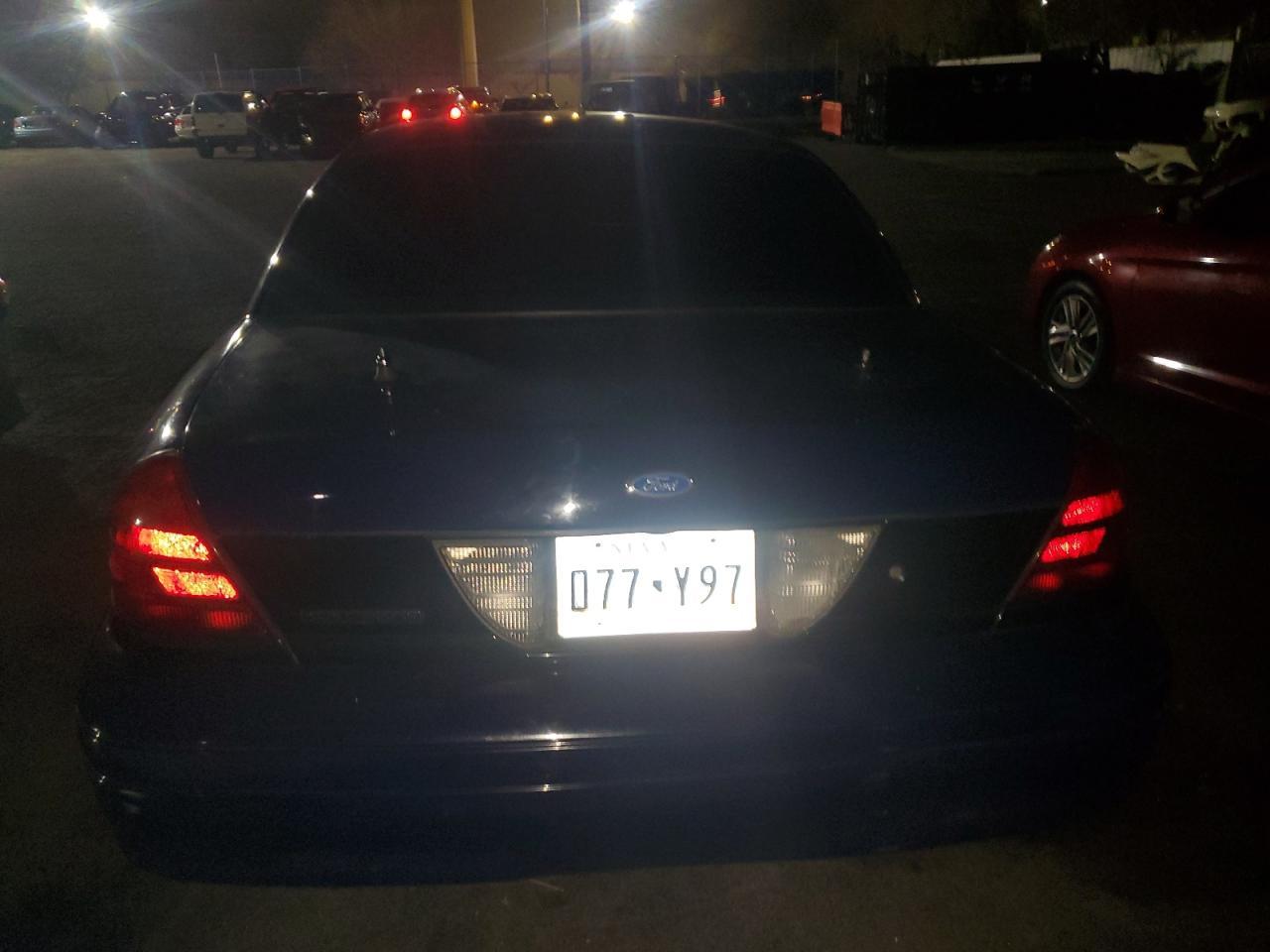 2008 FORD Crown Victoria