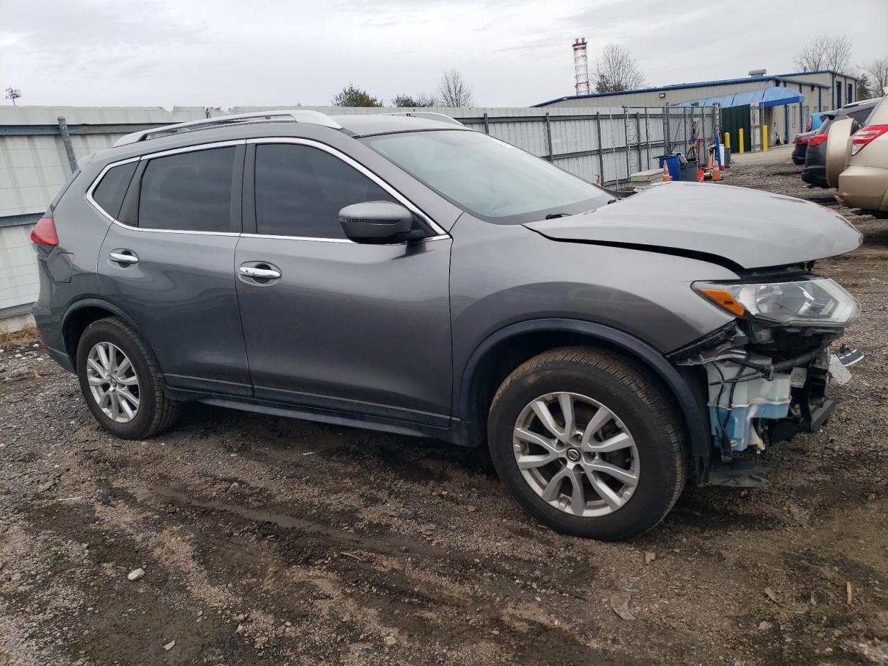 2017 NISSAN ROGUE