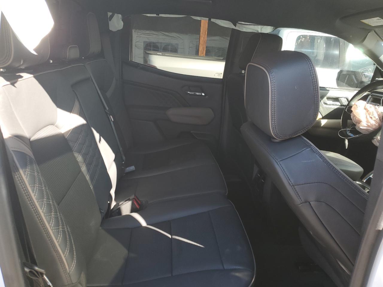 2024 GMC CANYON