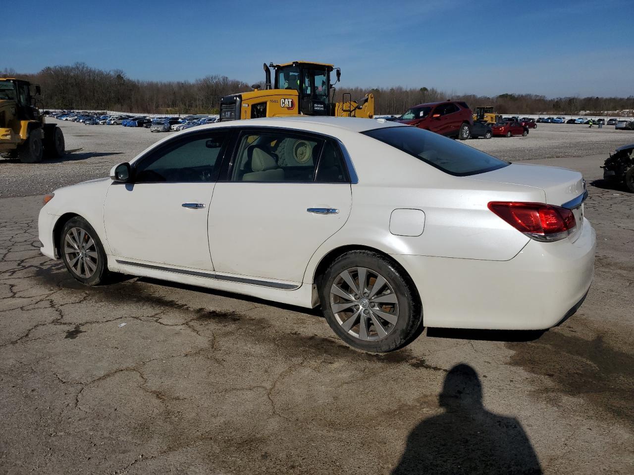 2011 TOYOTA Avalon