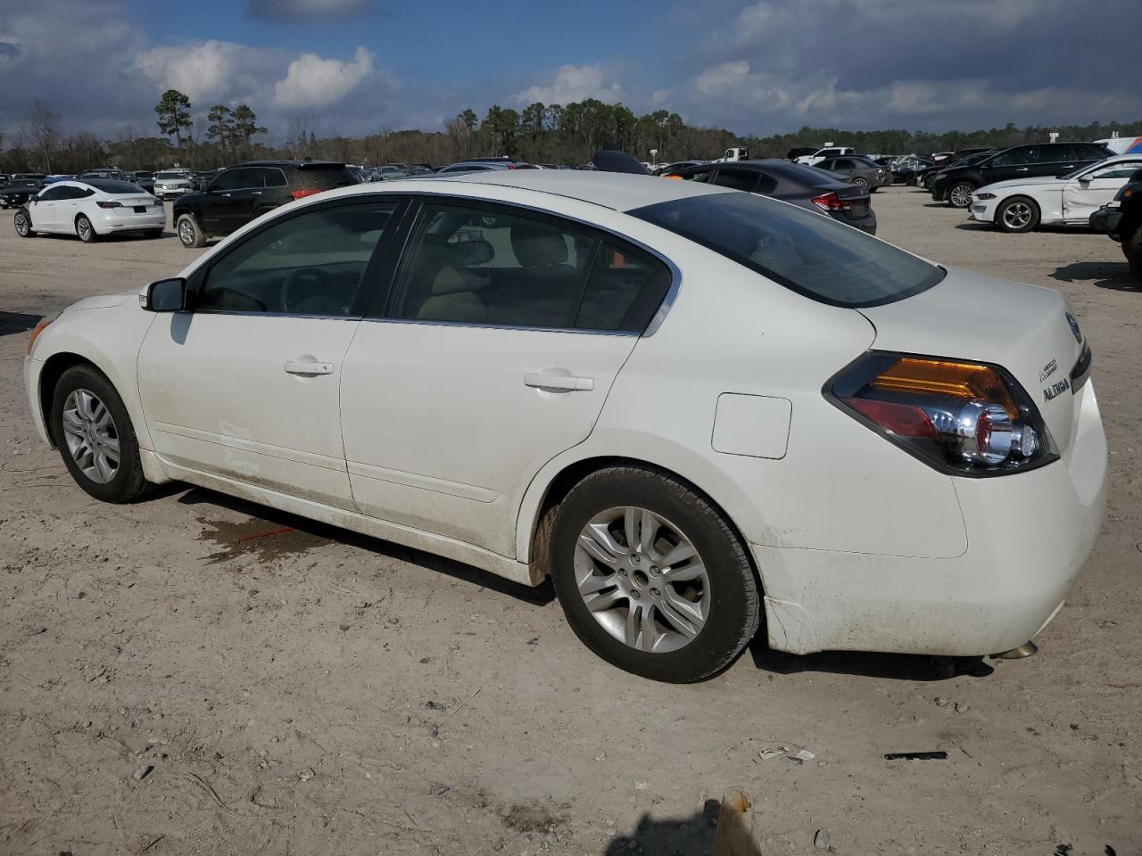 2010 NISSAN ALTIMA