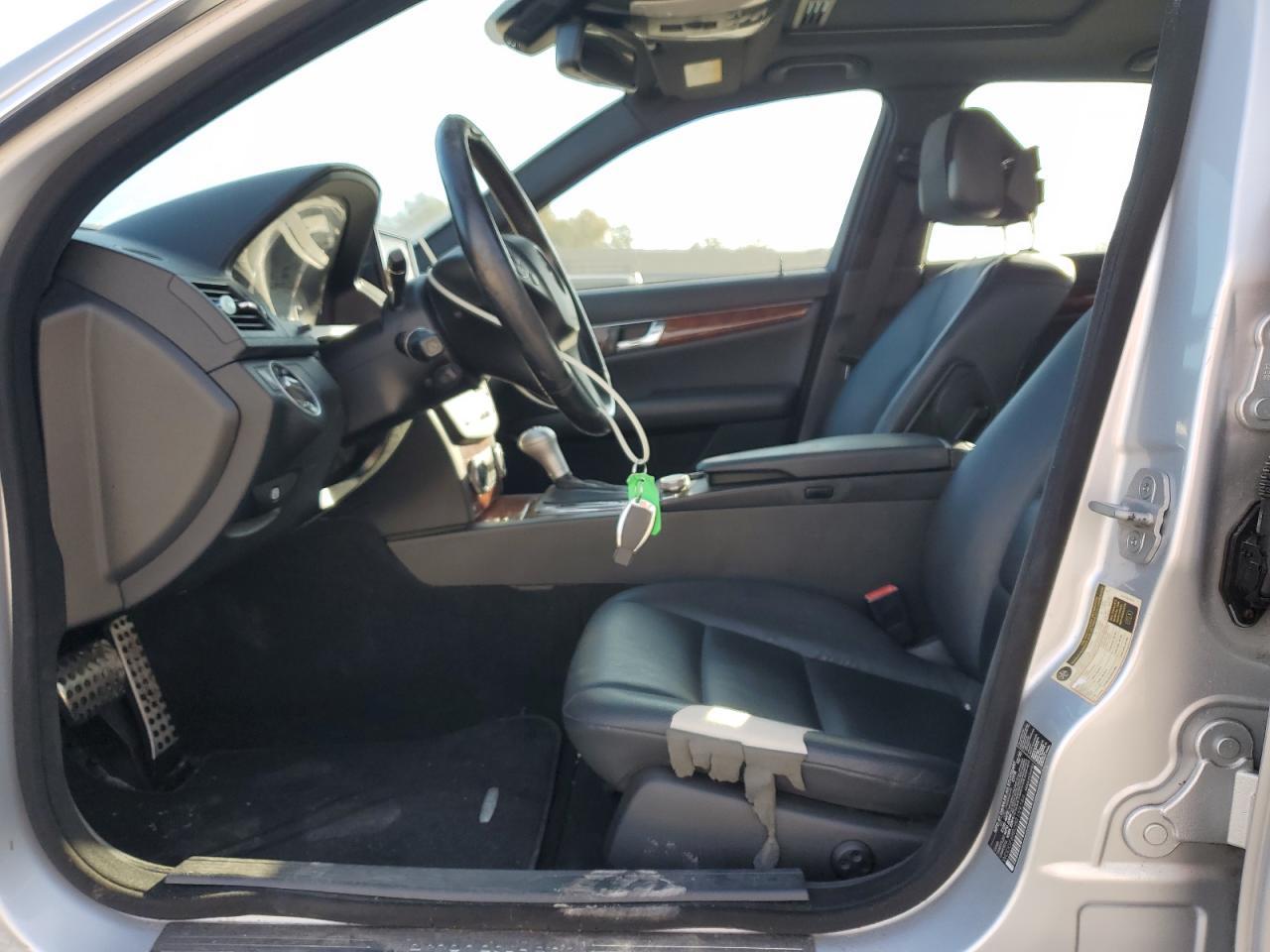 2011 MERCEDES-BENZ C-CLASS