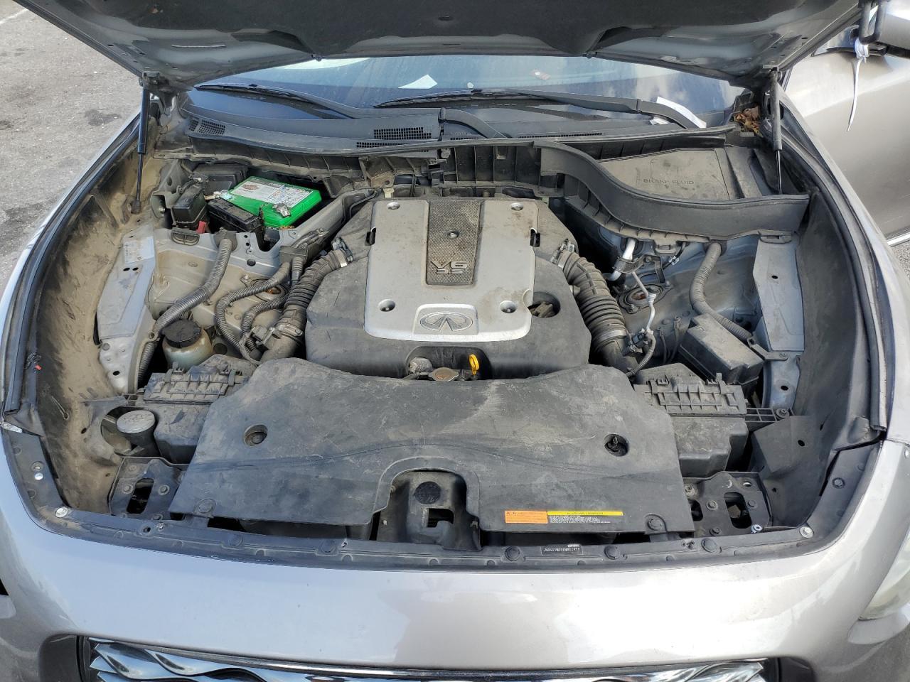 2010 INFINITI FX35