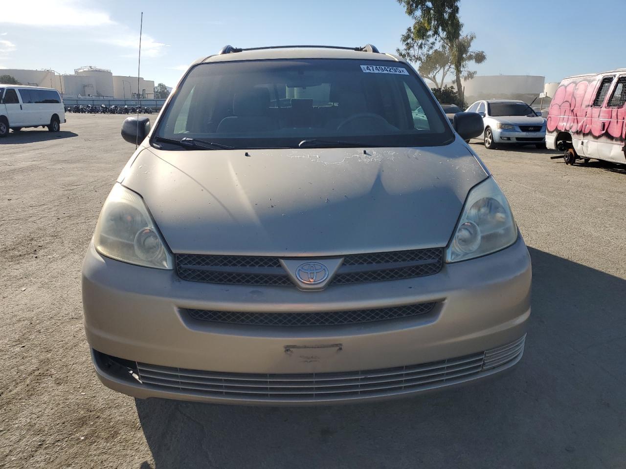 2004 TOYOTA SIENNA