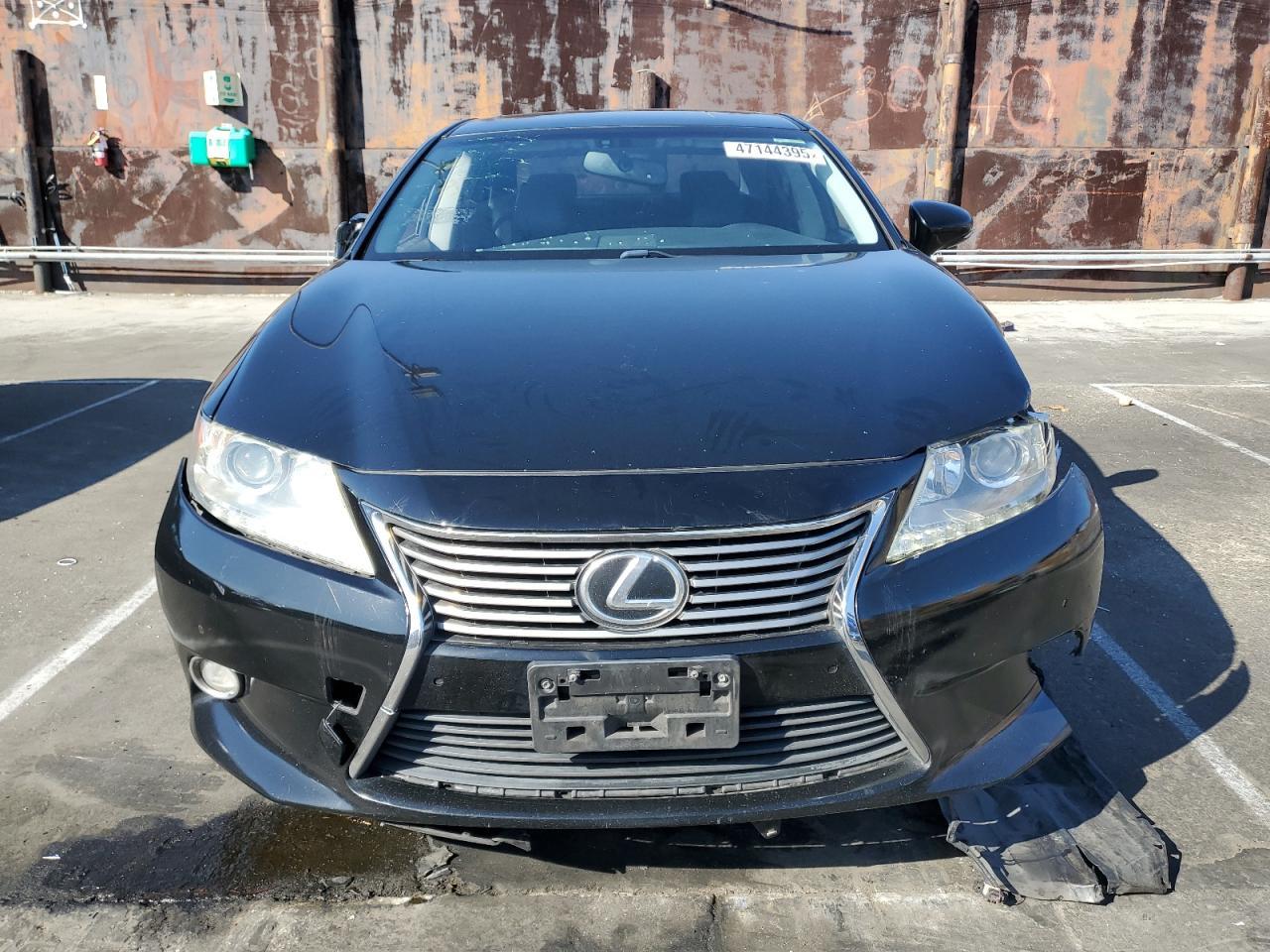 2015 LEXUS Es