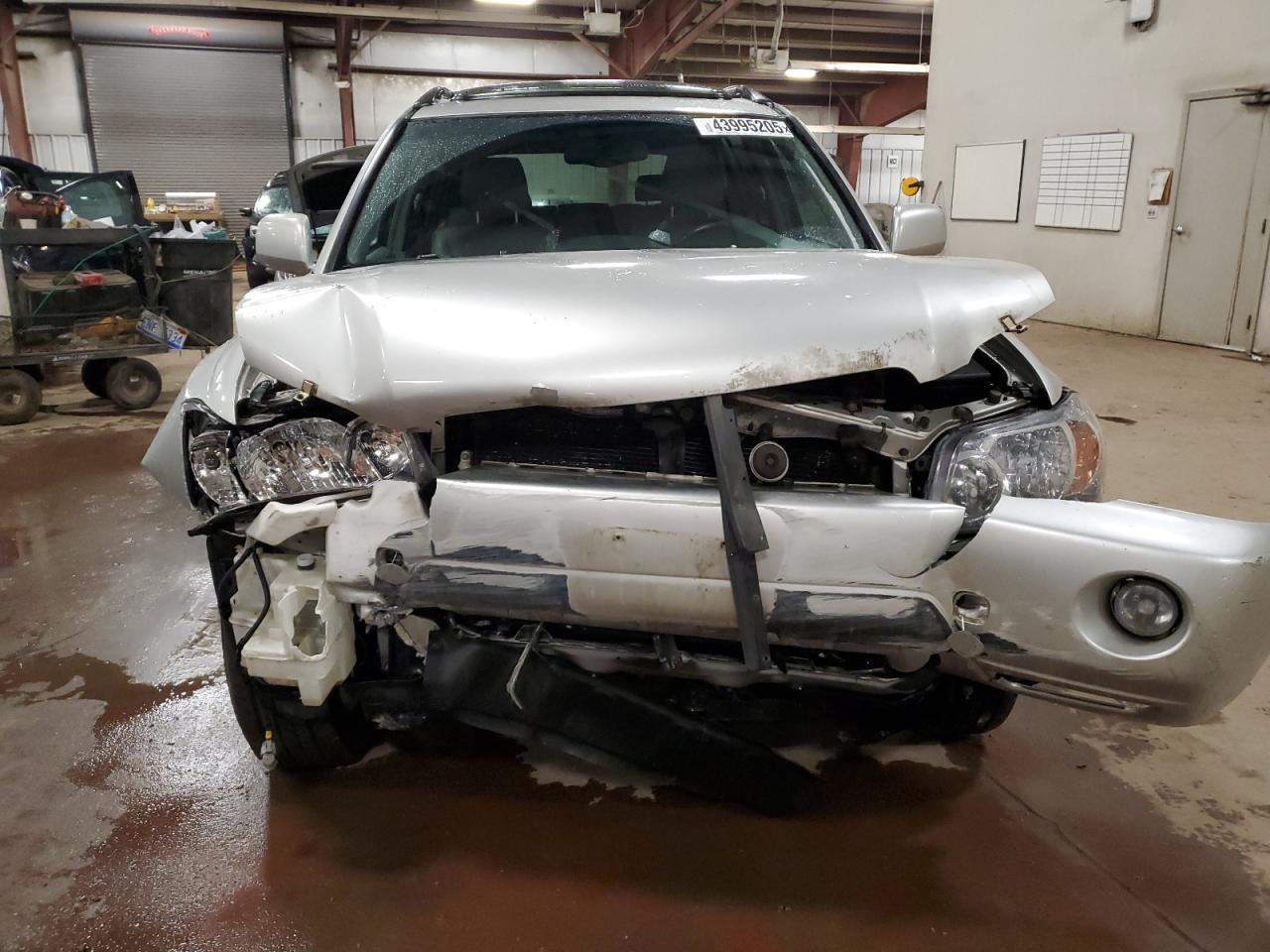 2005 TOYOTA HIGHLANDER