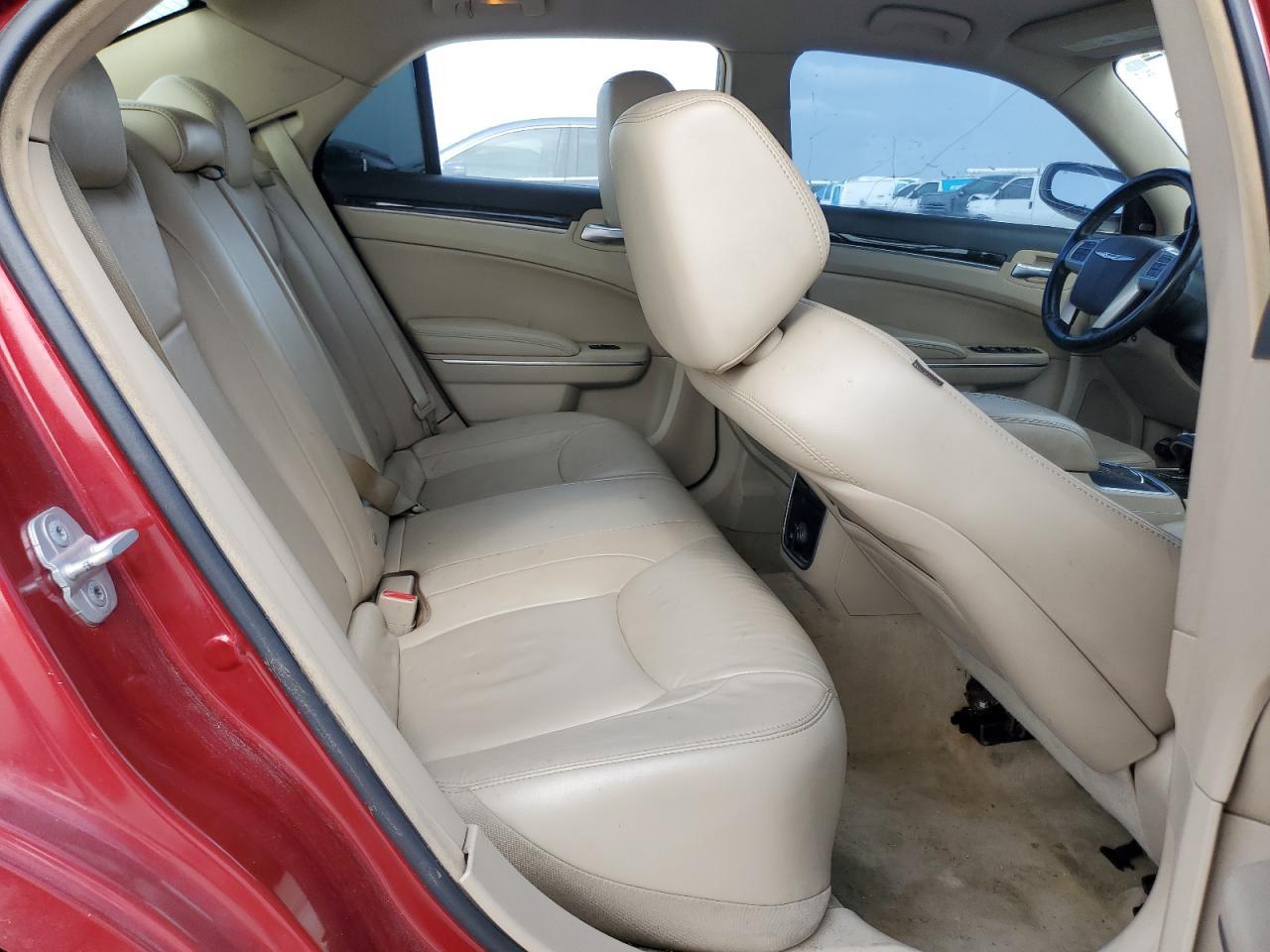 2012 CHRYSLER 300