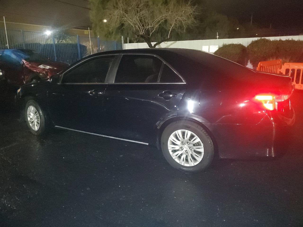 2014 TOYOTA CAMRY