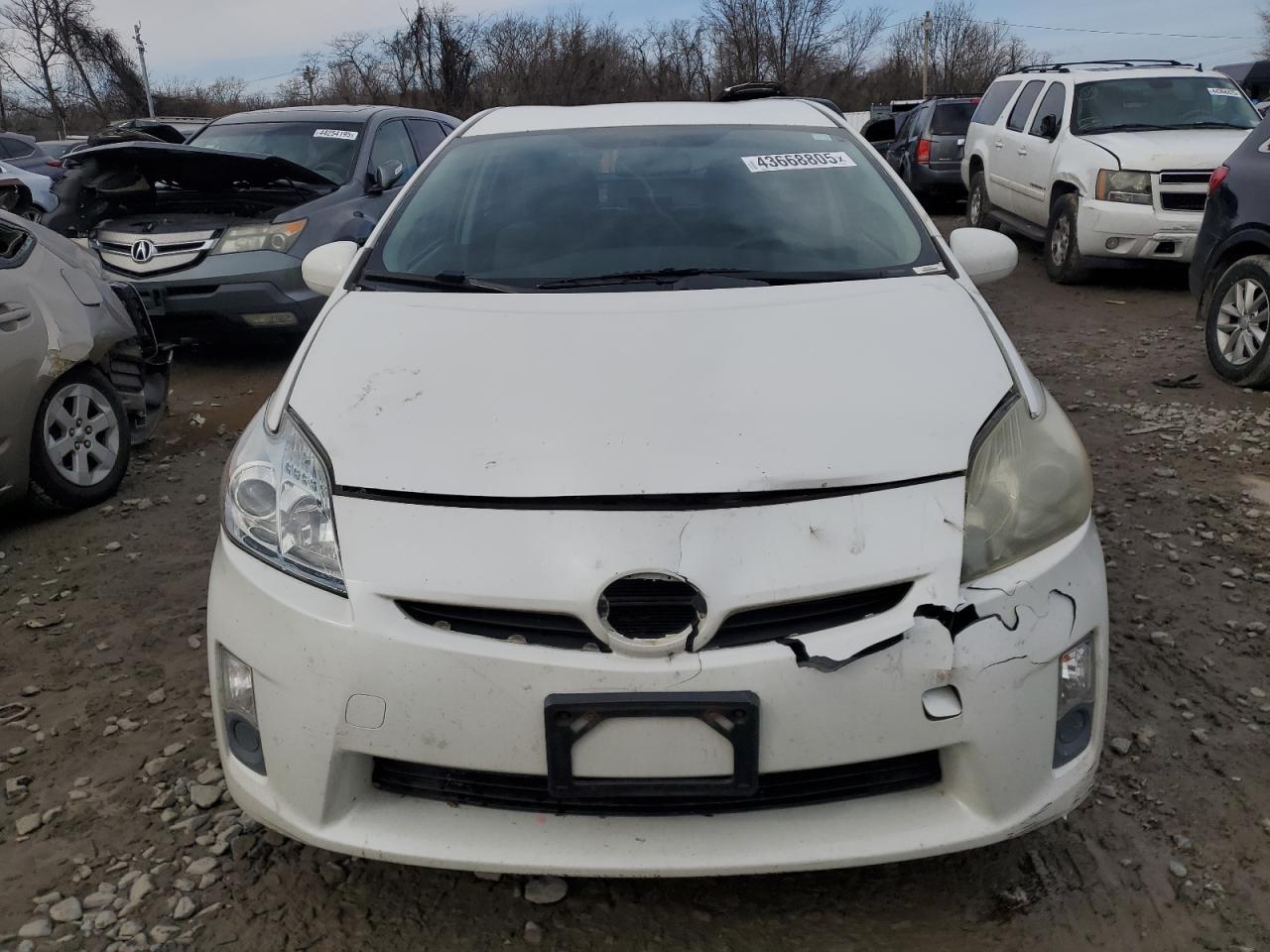 2011 TOYOTA PRIUS