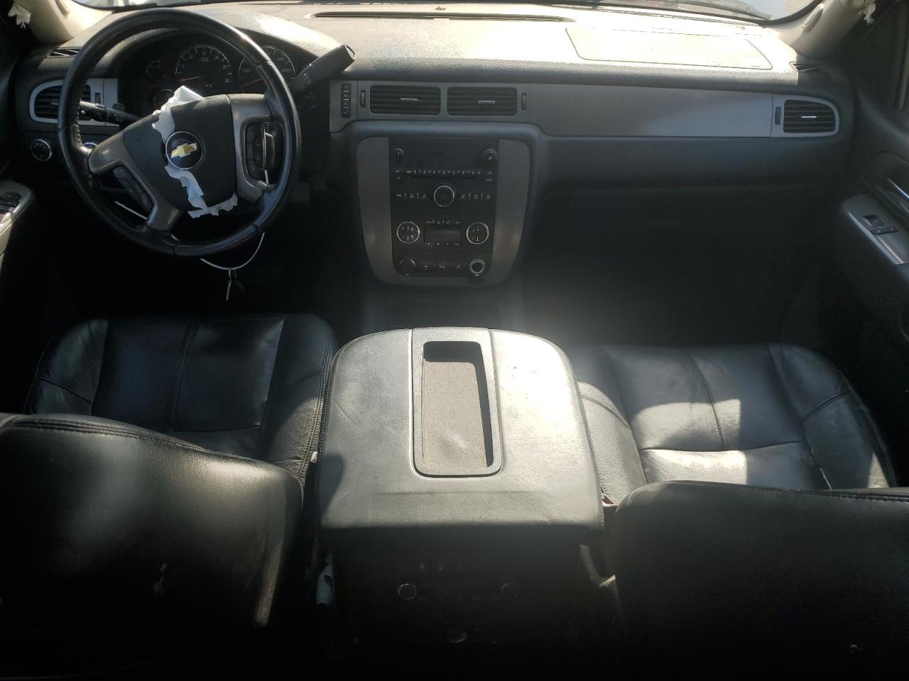 2011 CHEVROLET Tahoe
