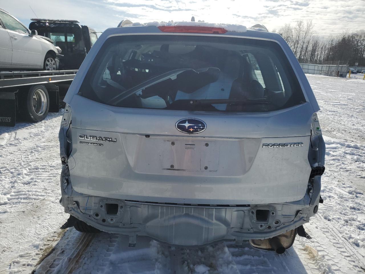 2018 SUBARU FORESTER