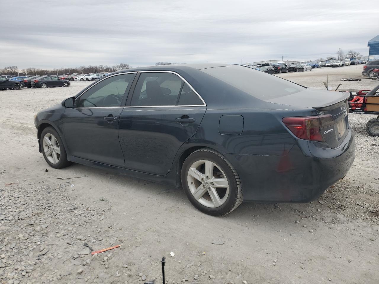 2014 TOYOTA CAMRY