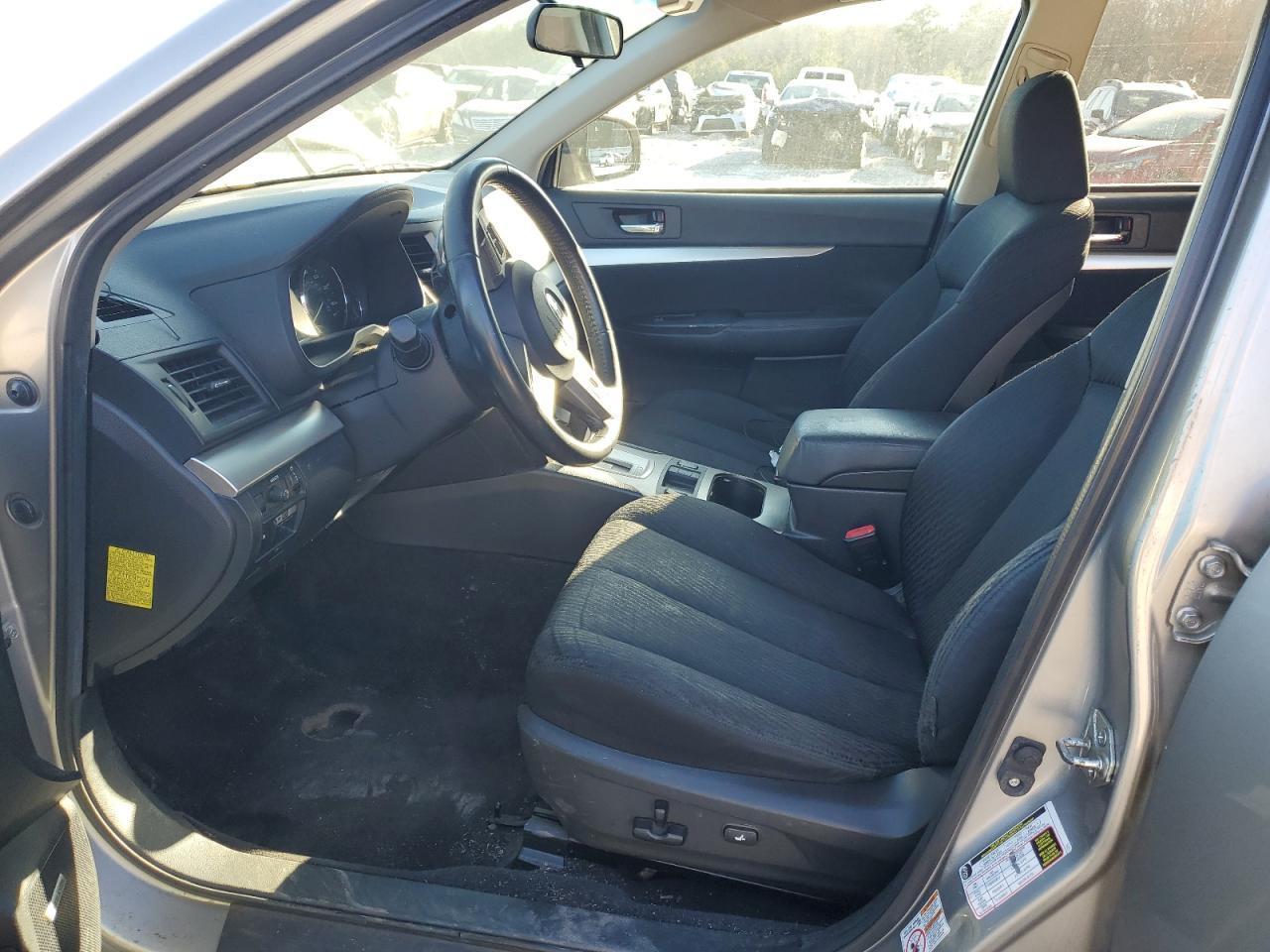 2010 SUBARU Outback