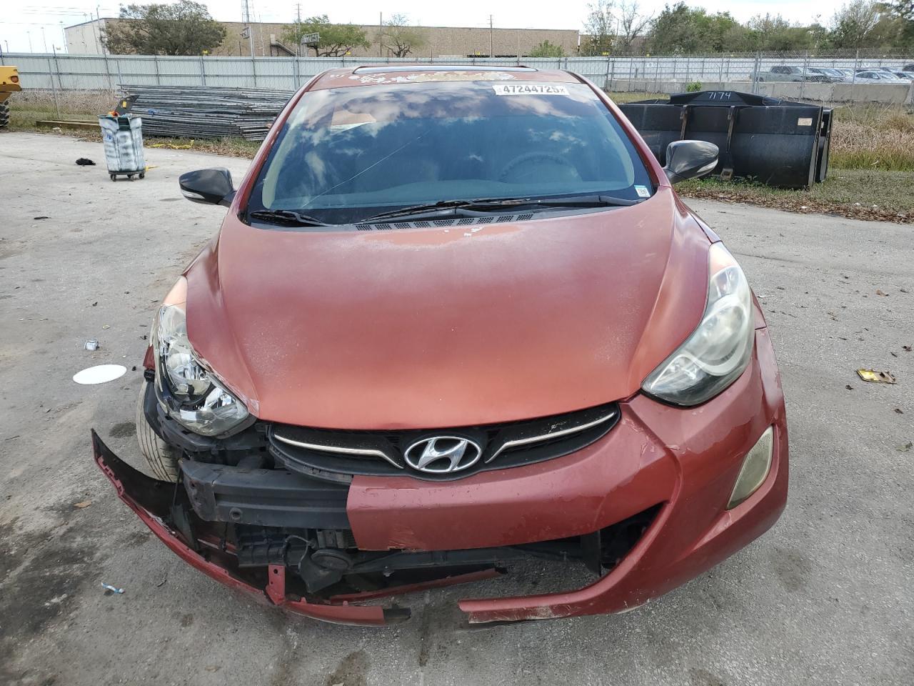 2011 HYUNDAI ELANTRA