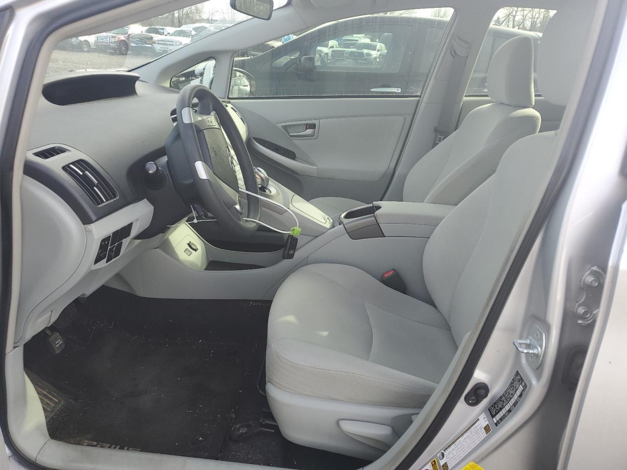 2015 TOYOTA PRIUS